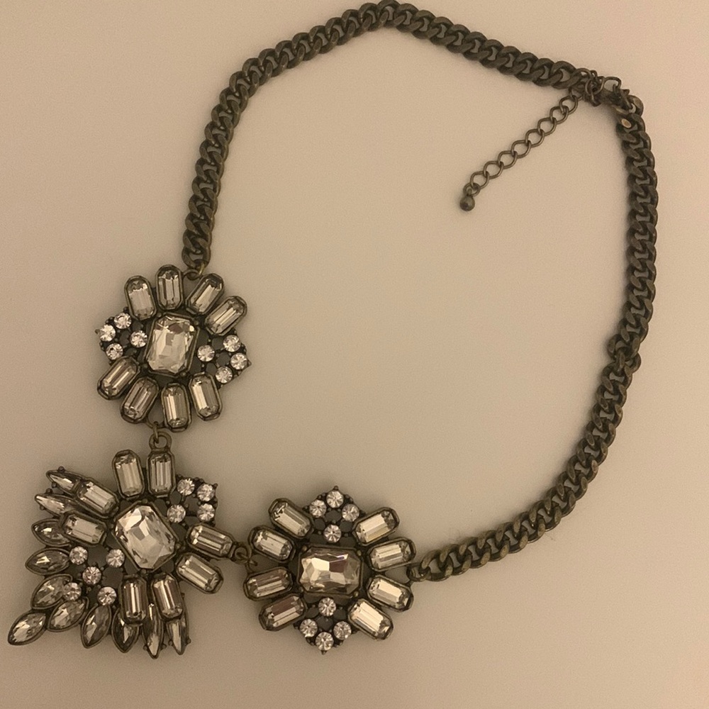 Statement necklace
